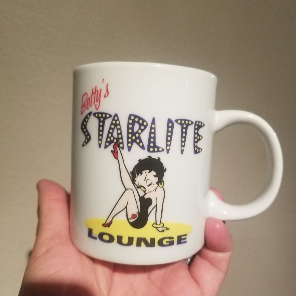 BETTY BOOP BRAND NEW IN BOX COFFEE MUG